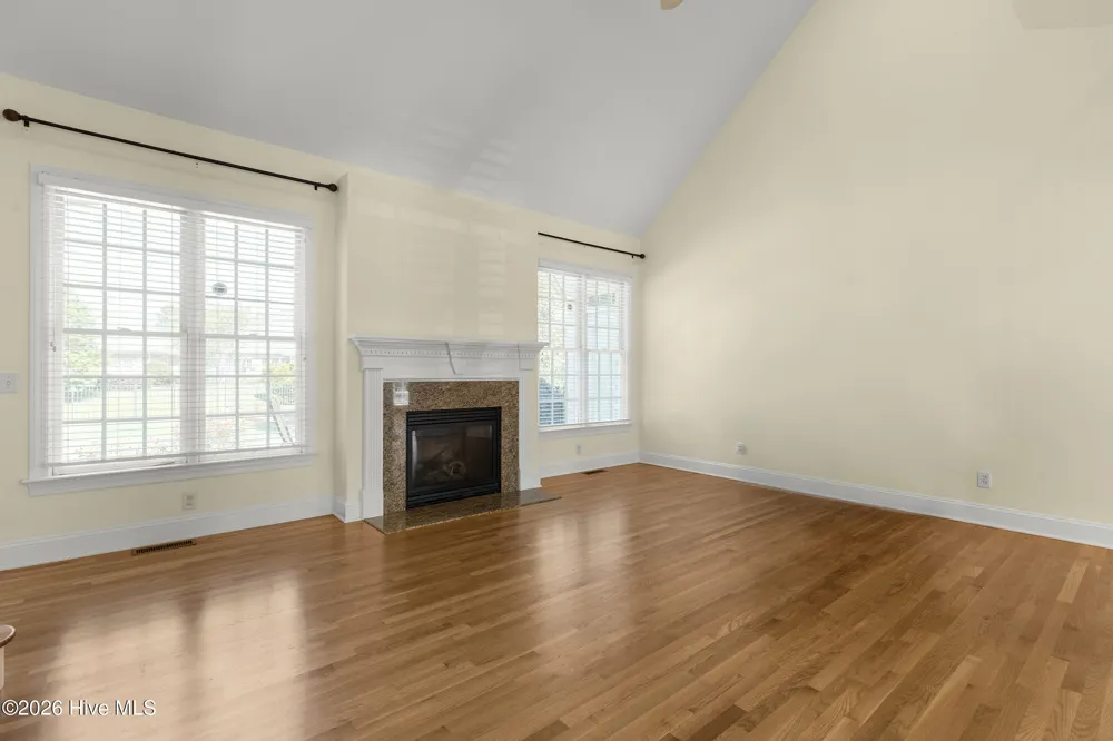2109 Bay Colony Lane Wilmington, NC 28405