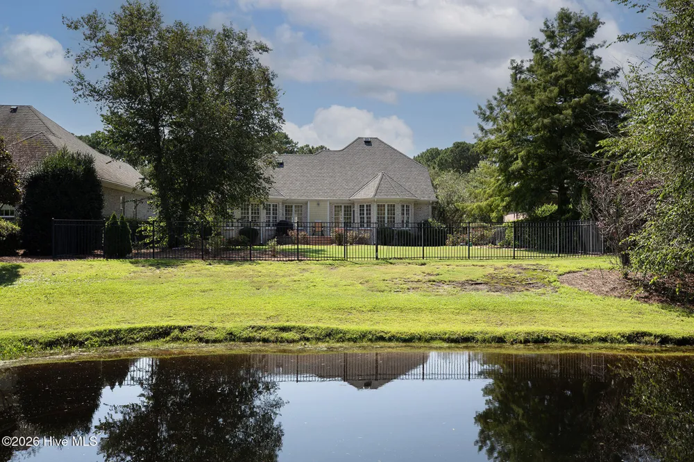 2109 Bay Colony Lane Wilmington, NC 28405