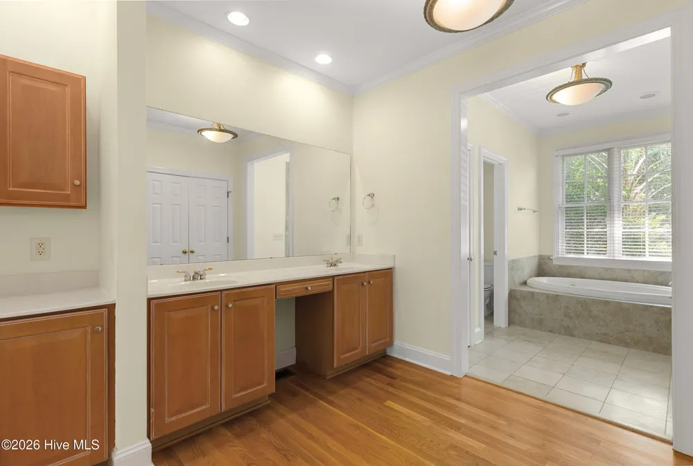2109 Bay Colony Lane Wilmington, NC 28405