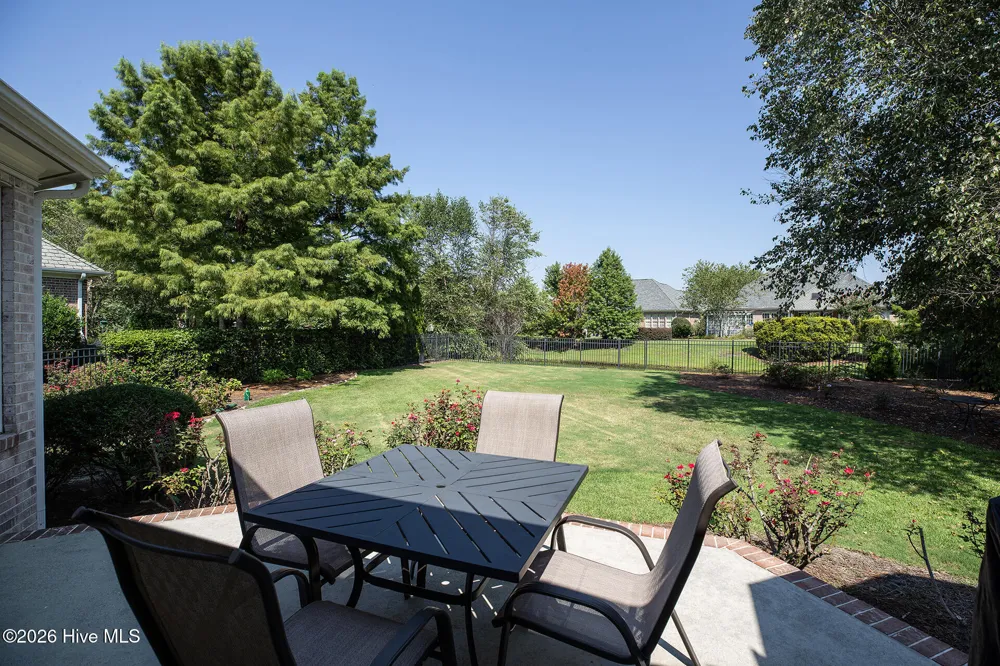 2109 Bay Colony Lane Wilmington, NC 28405