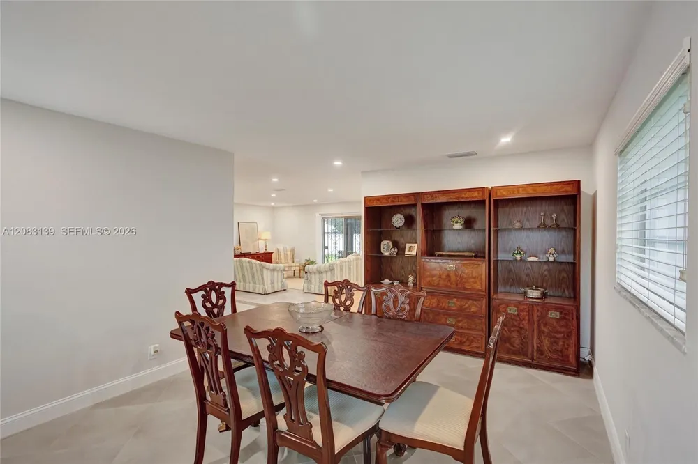 10214 SW 26th Ter Miami, FL 33165