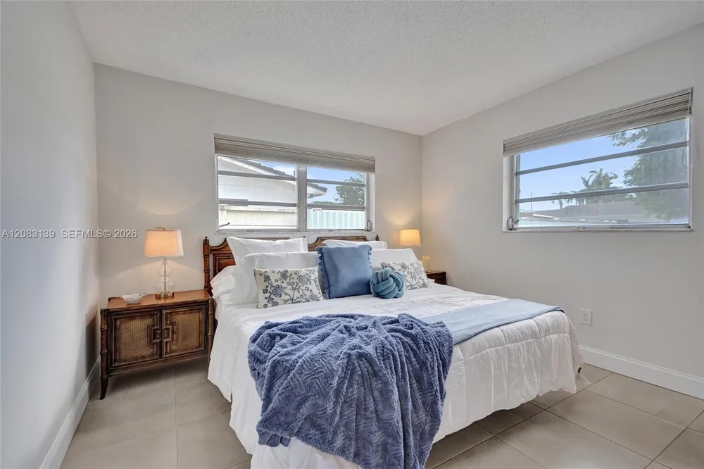 10214 SW 26th Ter Miami, FL 33165