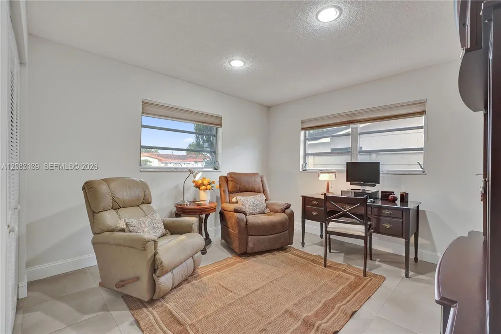 10214 SW 26th Ter Miami, FL 33165