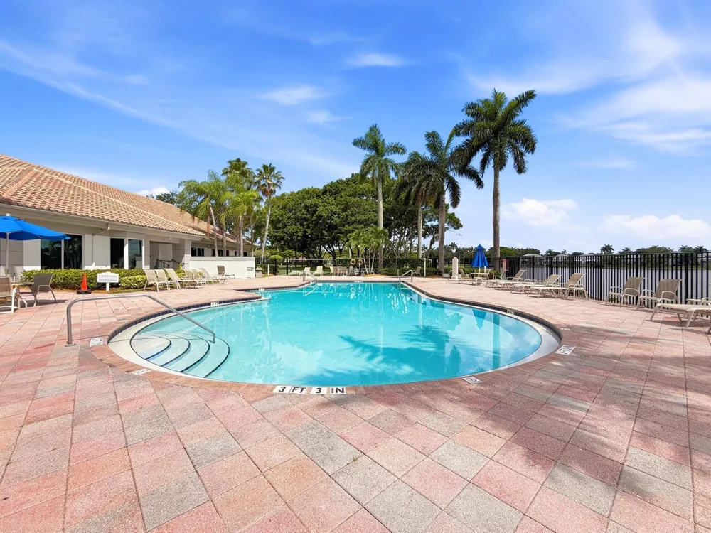 10725 PELICAN DRIVE Wellington, FL 33414