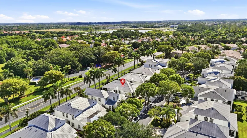 10725 PELICAN DRIVE Wellington, FL 33414