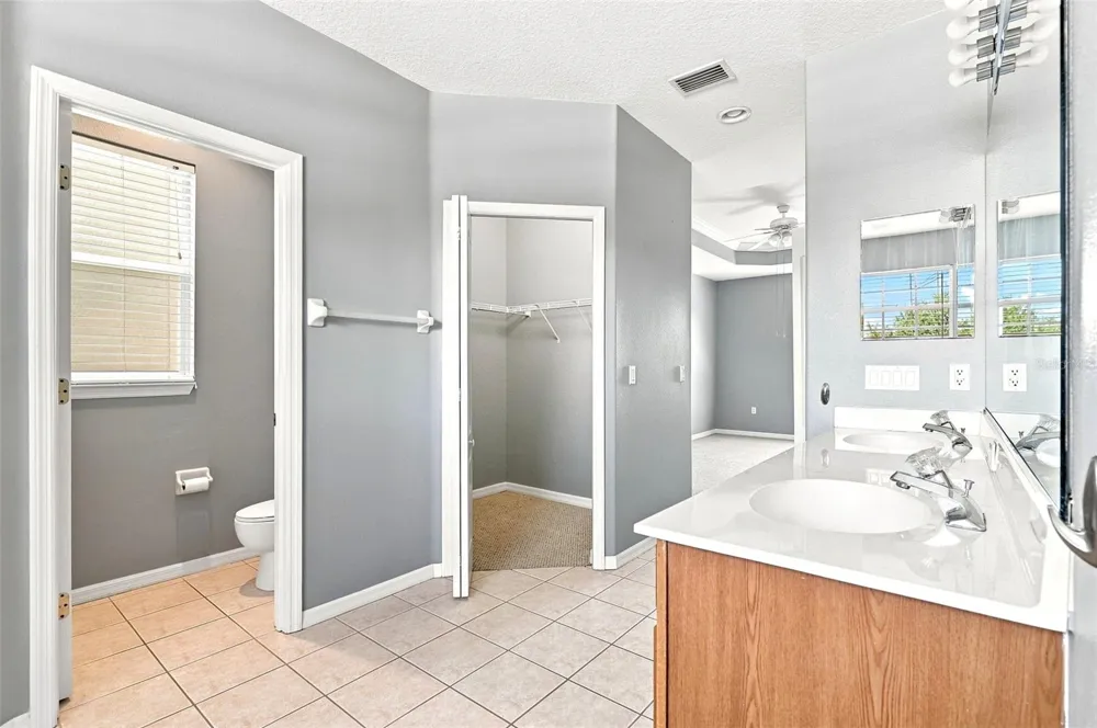 2386 PECAN DRIVE North Port, FL 34289