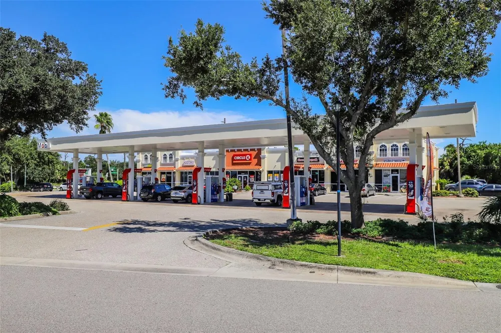 2386 PECAN DRIVE North Port, FL 34289