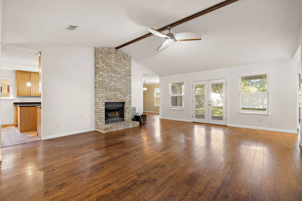 11608 Tanglebriar Trail Austin, TX 78750