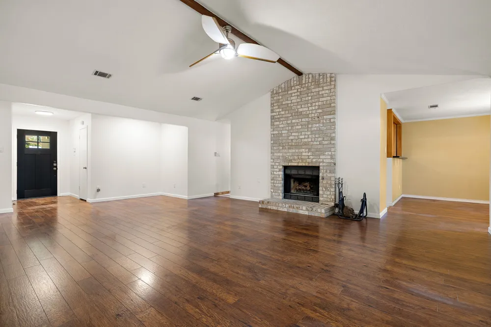 11608 Tanglebriar Trail Austin, TX 78750