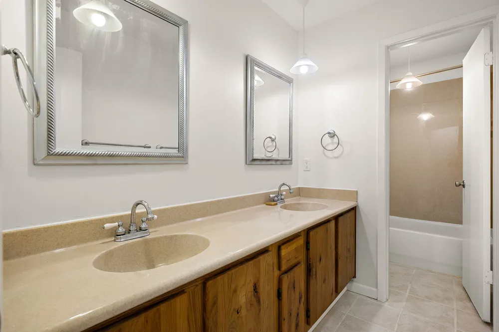 11608 Tanglebriar Trail Austin, TX 78750