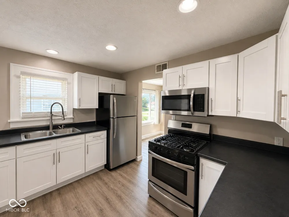 241 Ringwood Way Anderson, IN 46013