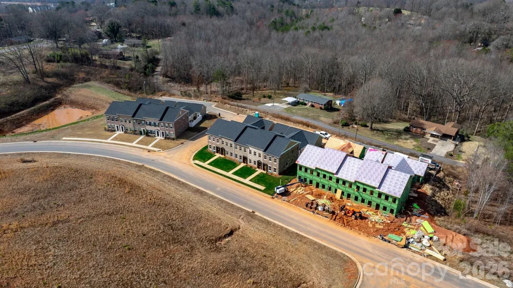 2111 24th Street Lane SE Hickory, NC 28602