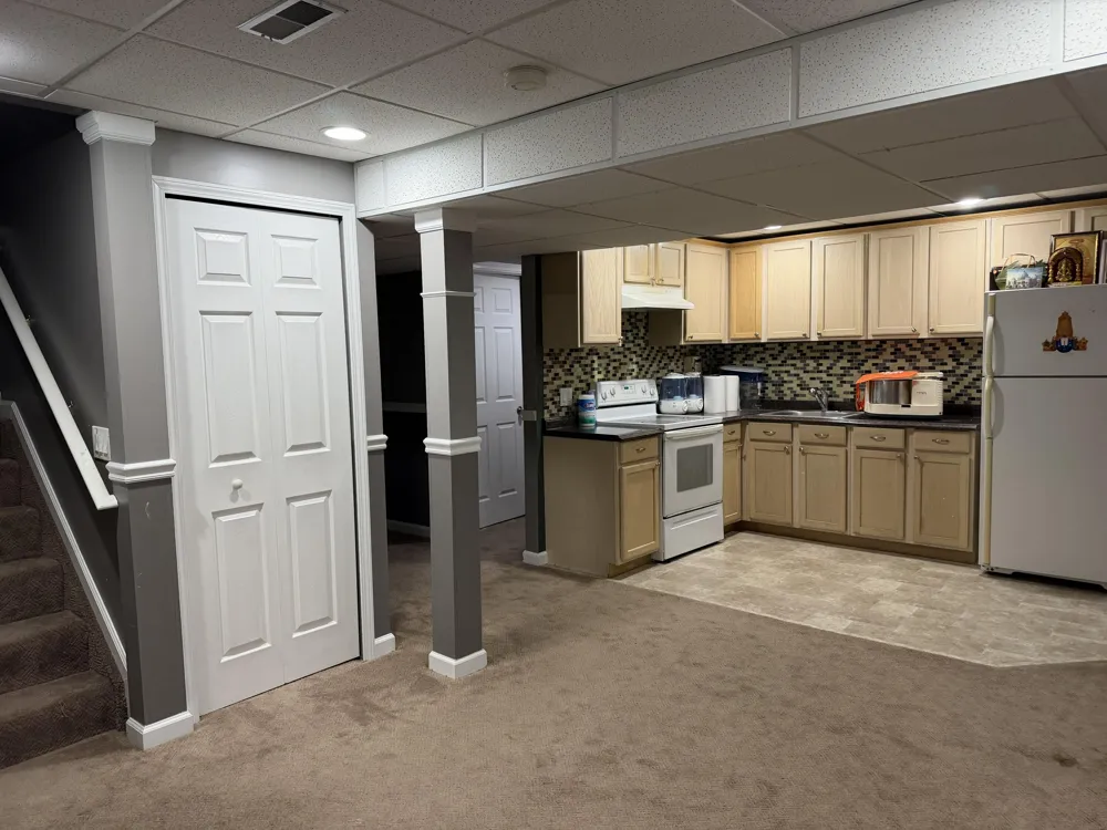 34763 Pickford Drive Farmington Hills, MI 48335