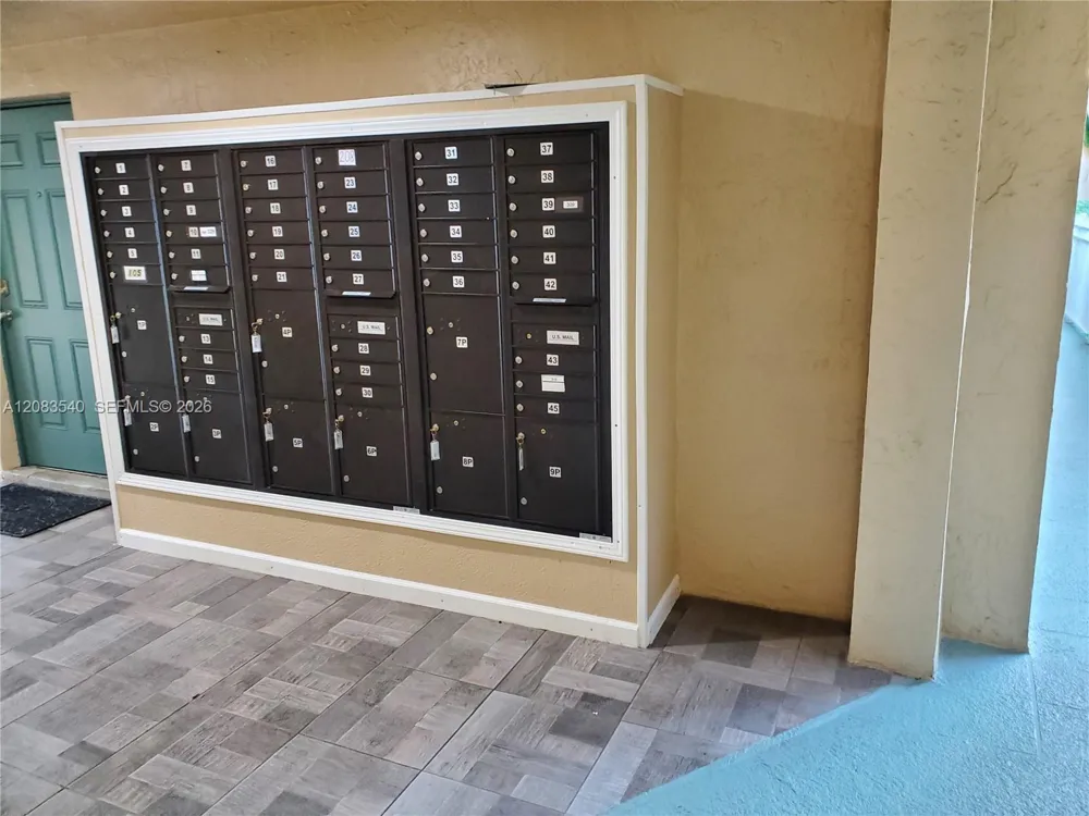 1300 Moffett St #110 Hallandale Beach, FL 33009
