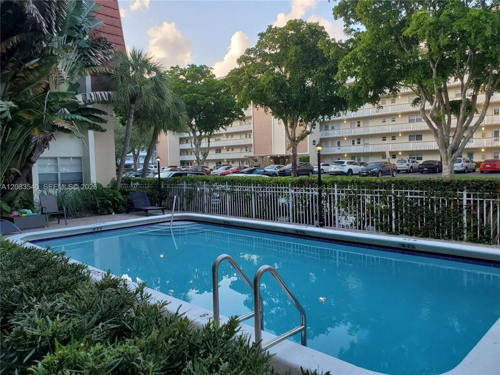 1300 Moffett St #110 Hallandale Beach, FL 33009