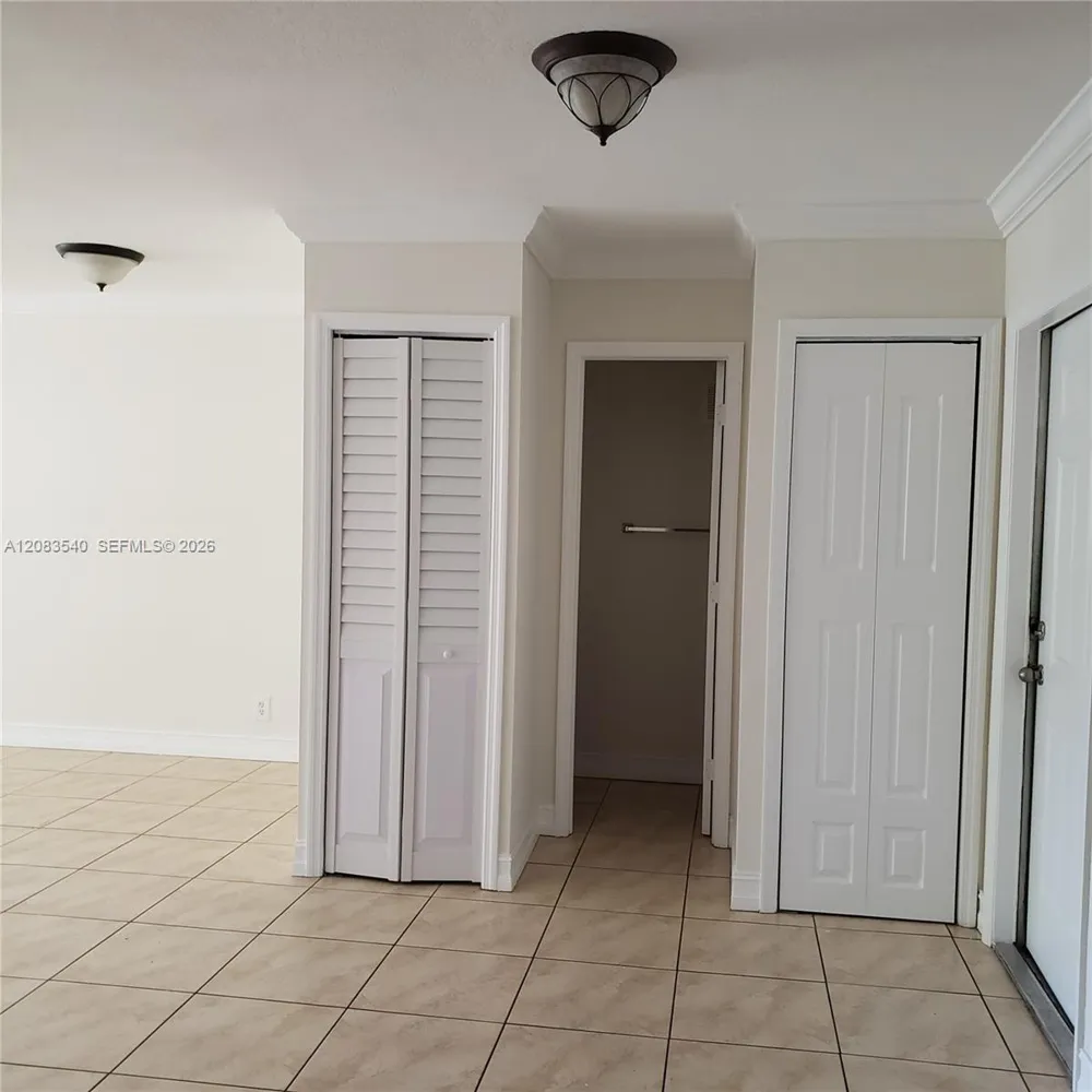 1300 Moffett St #110 Hallandale Beach, FL 33009