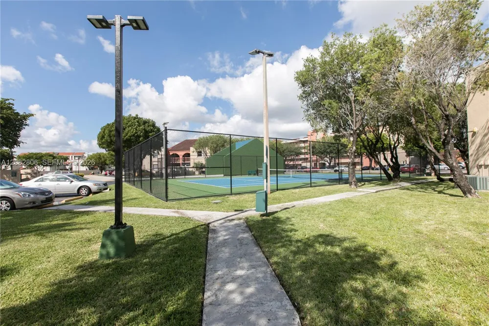 10241 NW 9 STREET CIR #109-5 Miami, FL 33172