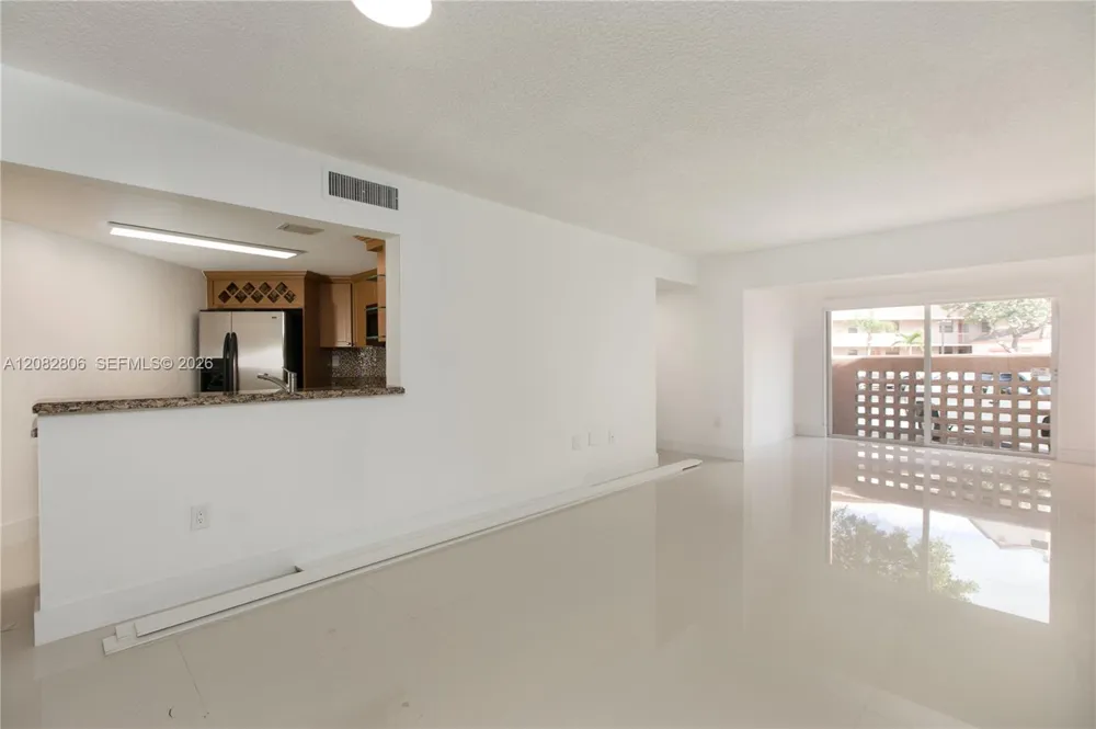 10241 NW 9 STREET CIR #109-5 Miami, FL 33172