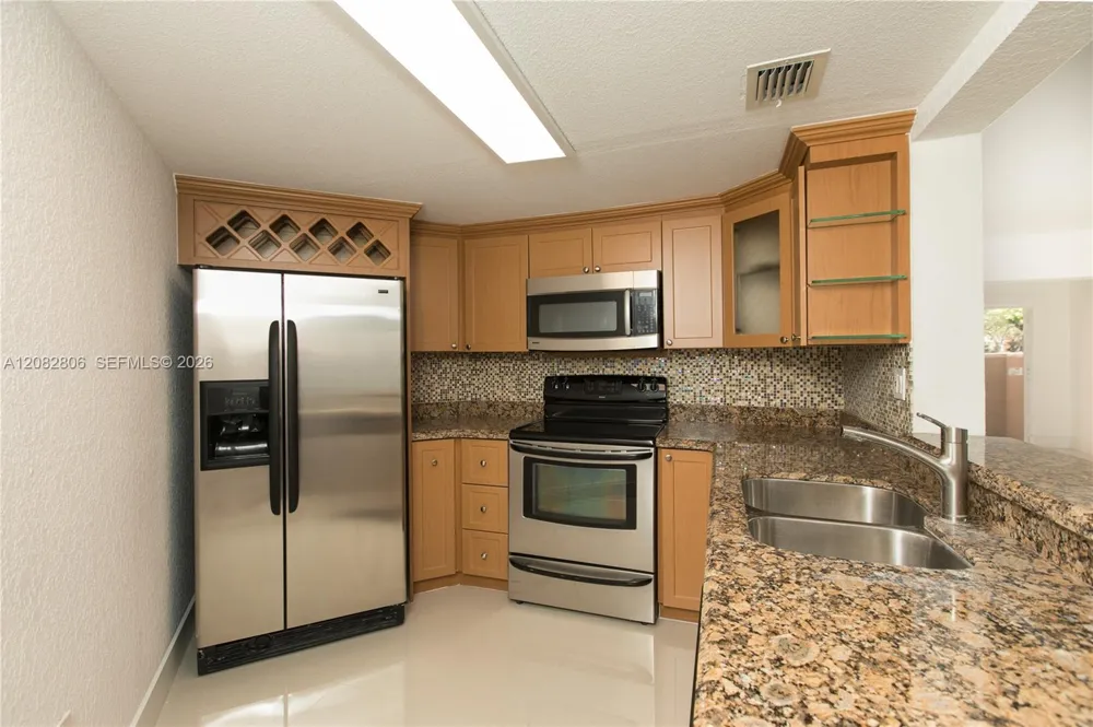 10241 NW 9 STREET CIR #109-5 Miami, FL 33172