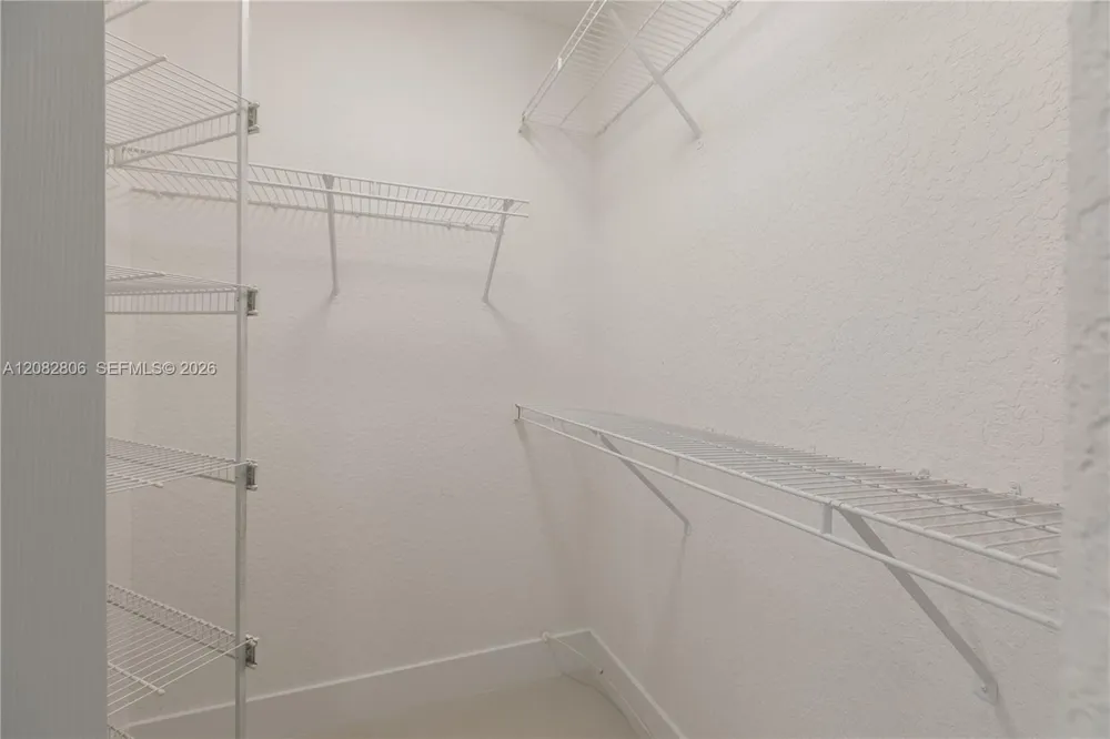 10241 NW 9 STREET CIR #109-5 Miami, FL 33172