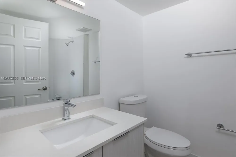 10241 NW 9 STREET CIR #109-5 Miami, FL 33172