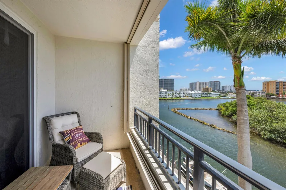 2880 NE 14th Street Causeway #413 Pompano Beach, FL 33062
