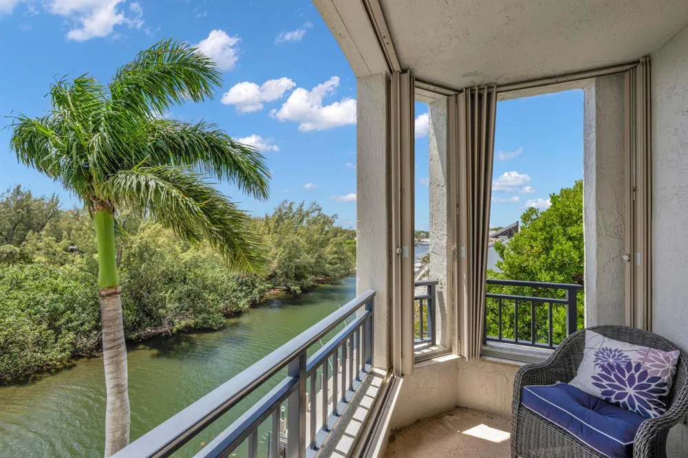 2880 NE 14th Street Causeway #413 Pompano Beach, FL 33062