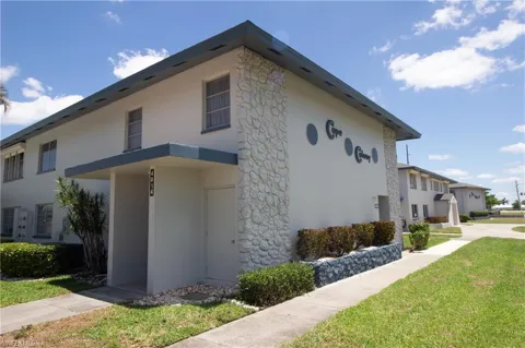 4014 Coronado Parkway #106