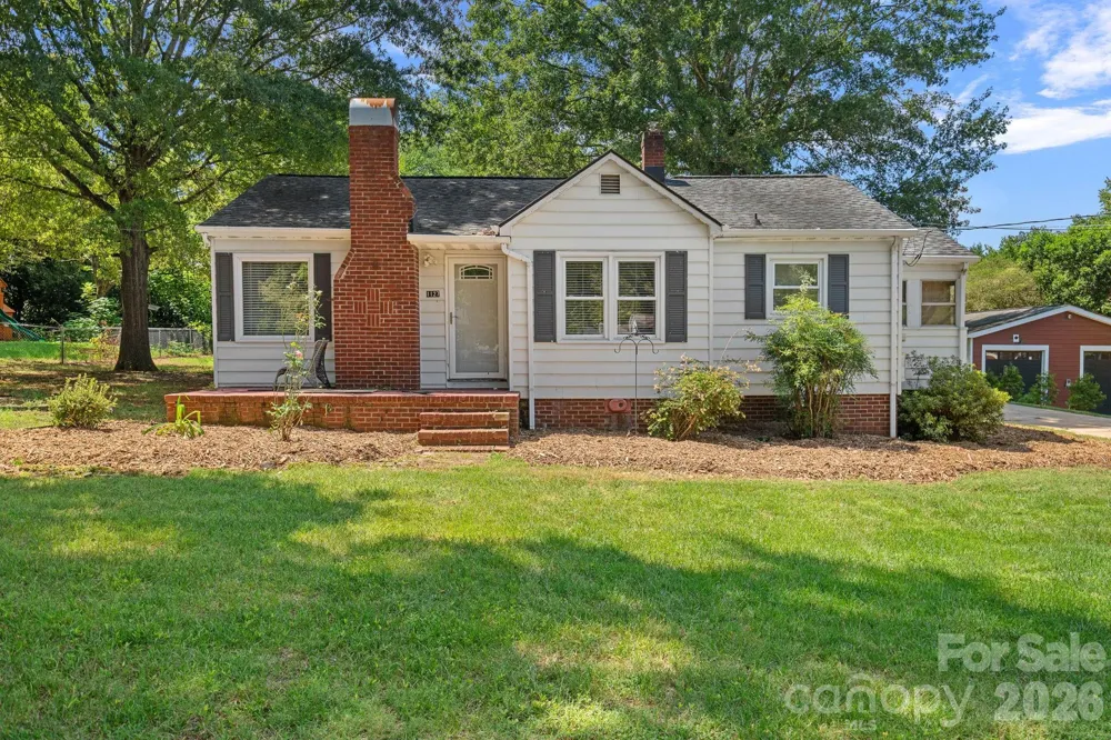 1127 Thompson Avenue Charlotte, NC 28216