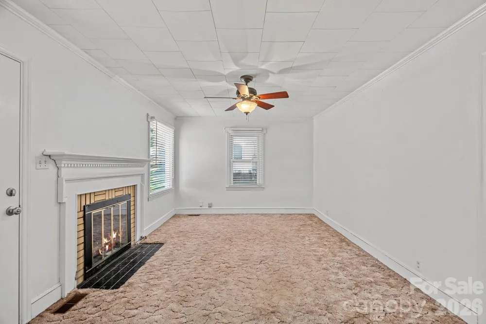 1127 Thompson Avenue Charlotte, NC 28216