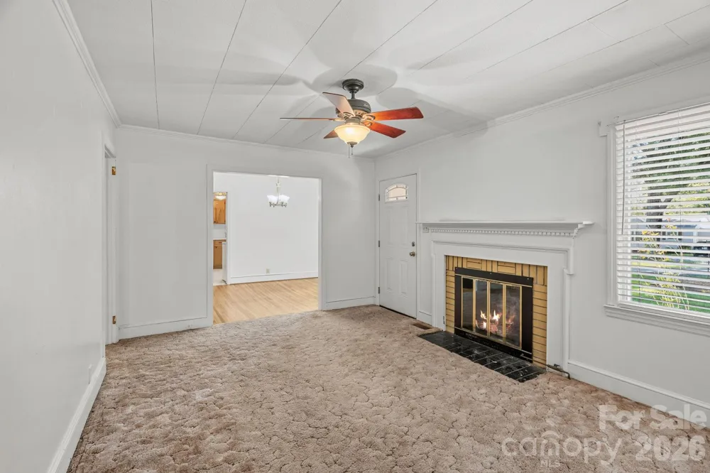 1127 Thompson Avenue Charlotte, NC 28216