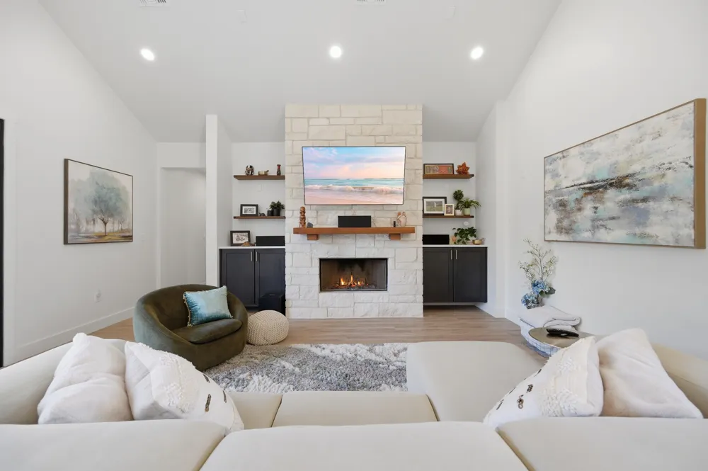 252 Kellog Fischer, TX 78623