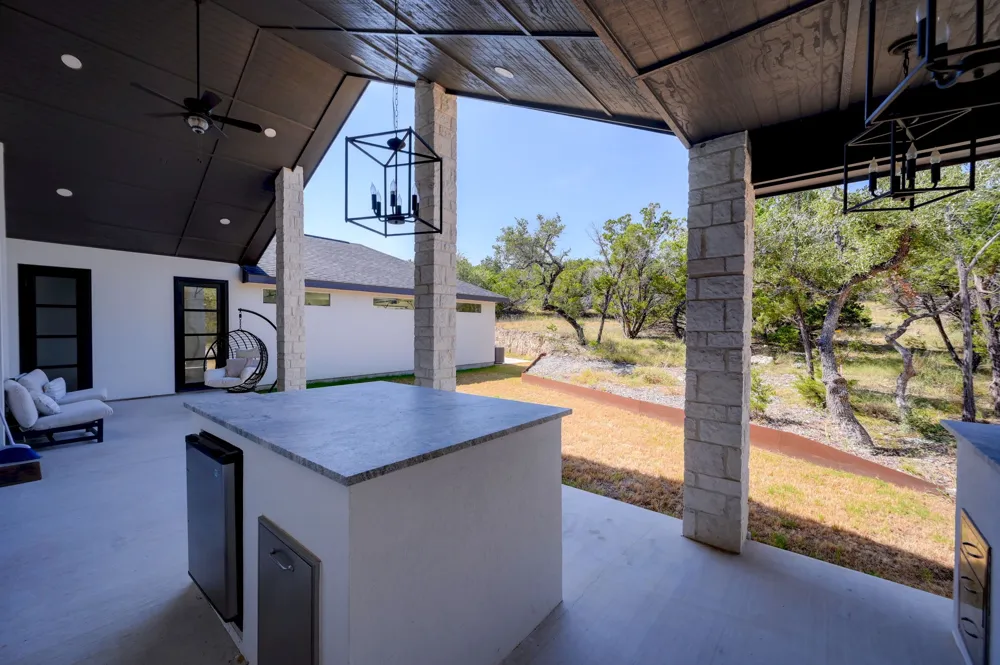 252 Kellog Fischer, TX 78623