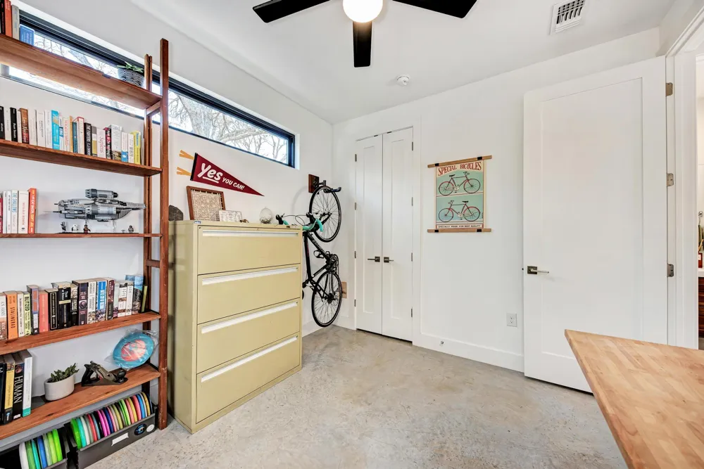 1205 Deloney Street #B Austin, TX 78721