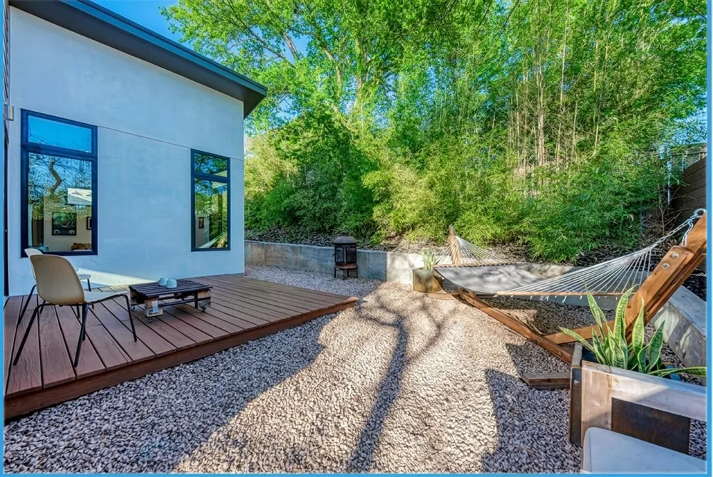 1205 Deloney Street #B Austin, TX 78721