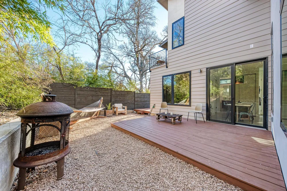 1205 Deloney Street #B Austin, TX 78721