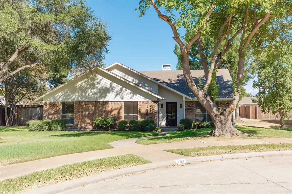 193 Simmons Drive Coppell, TX 75019
