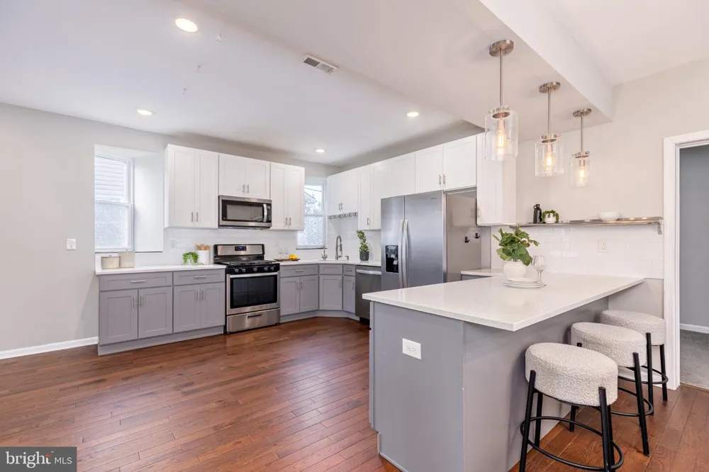 2910 BAYONNE AVENUE Baltimore, MD 21214