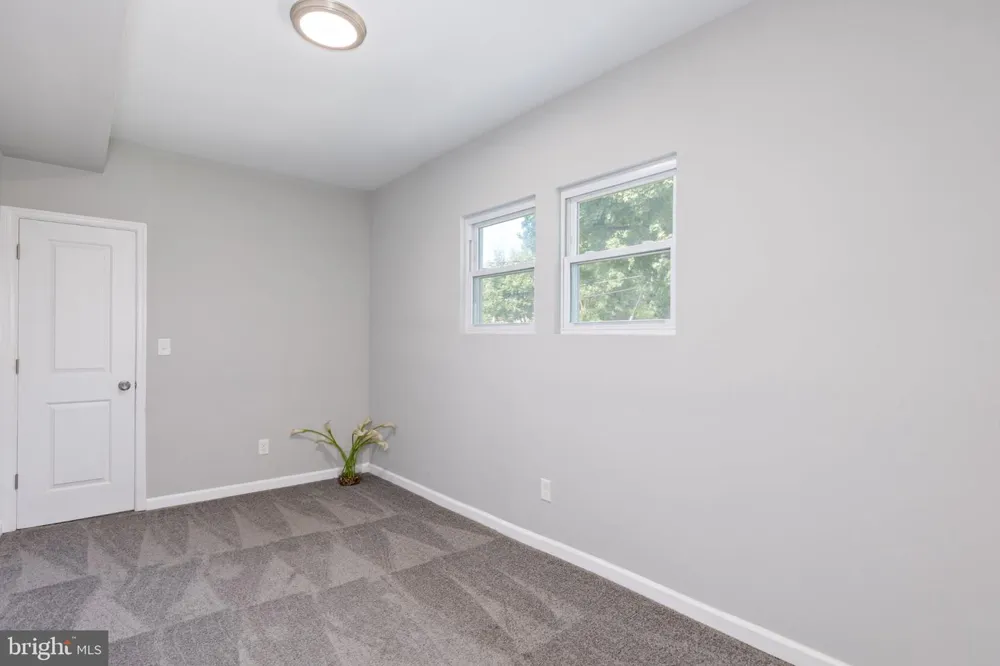 2910 BAYONNE AVENUE Baltimore, MD 21214