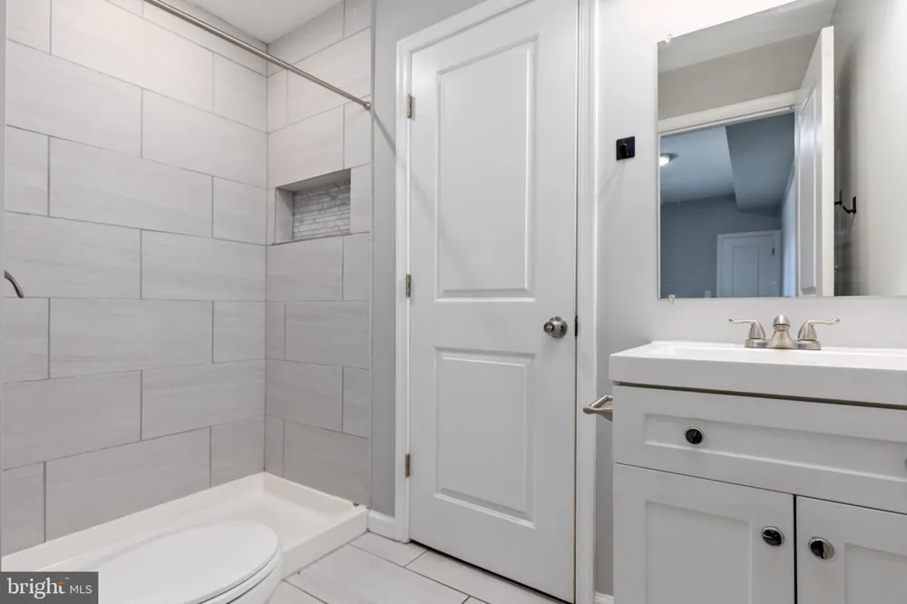 2910 BAYONNE AVENUE Baltimore, MD 21214