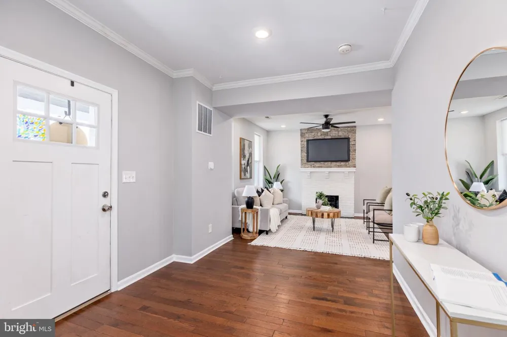 2910 BAYONNE AVENUE Baltimore, MD 21214
