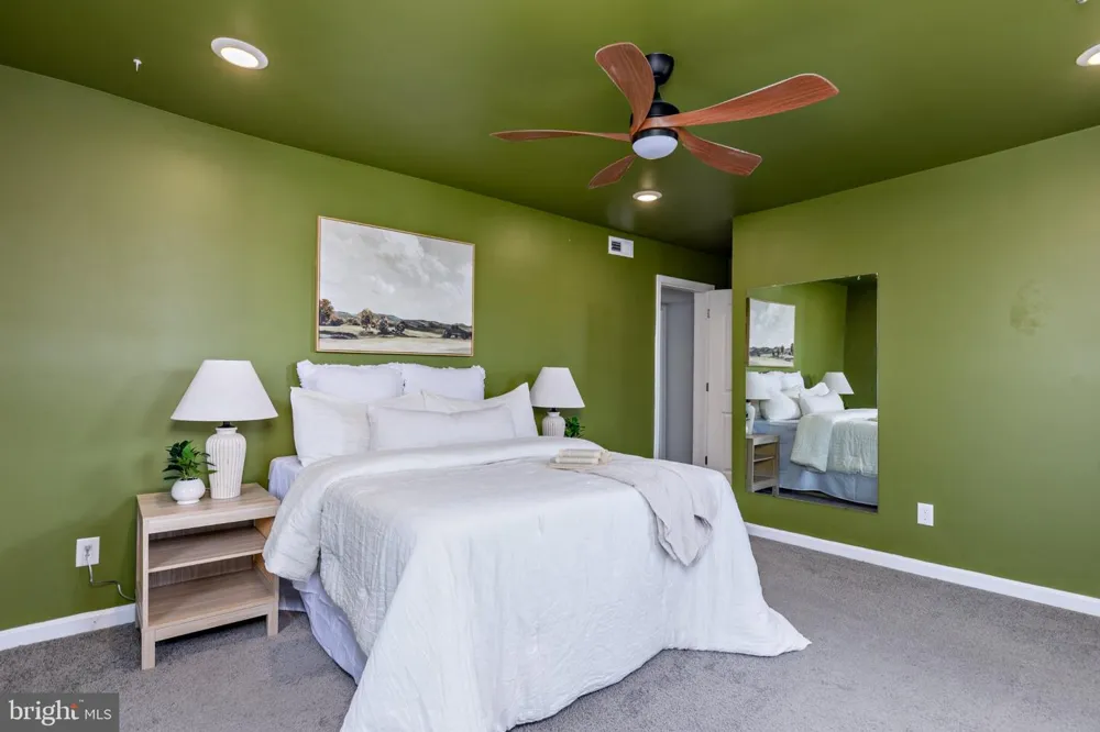2910 BAYONNE AVENUE Baltimore, MD 21214