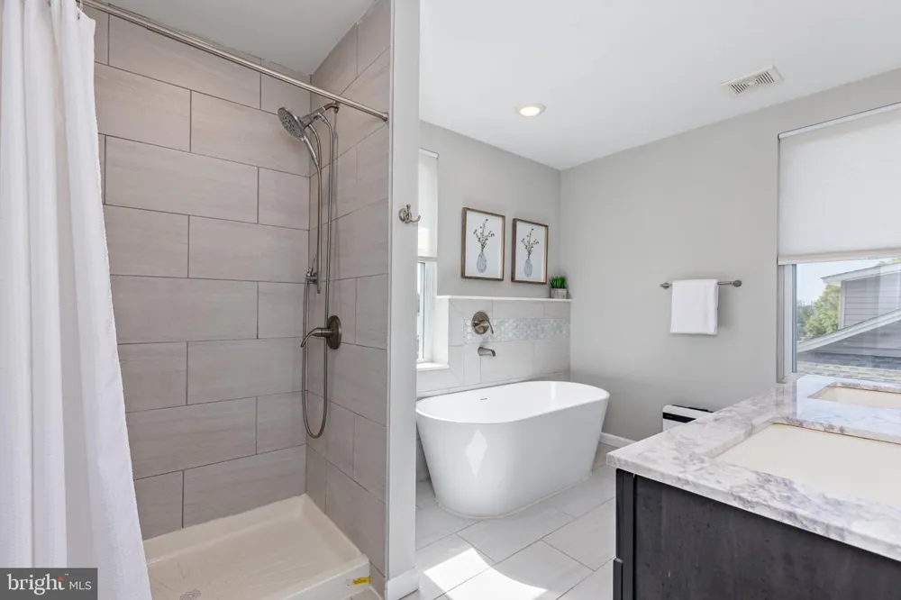 2910 BAYONNE AVENUE Baltimore, MD 21214