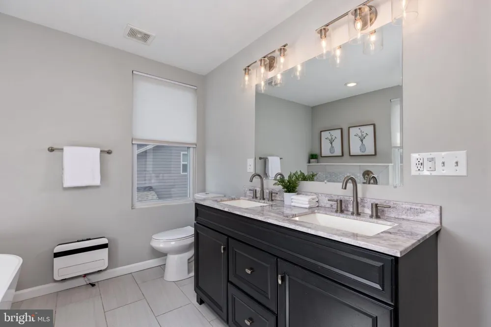 2910 BAYONNE AVENUE Baltimore, MD 21214