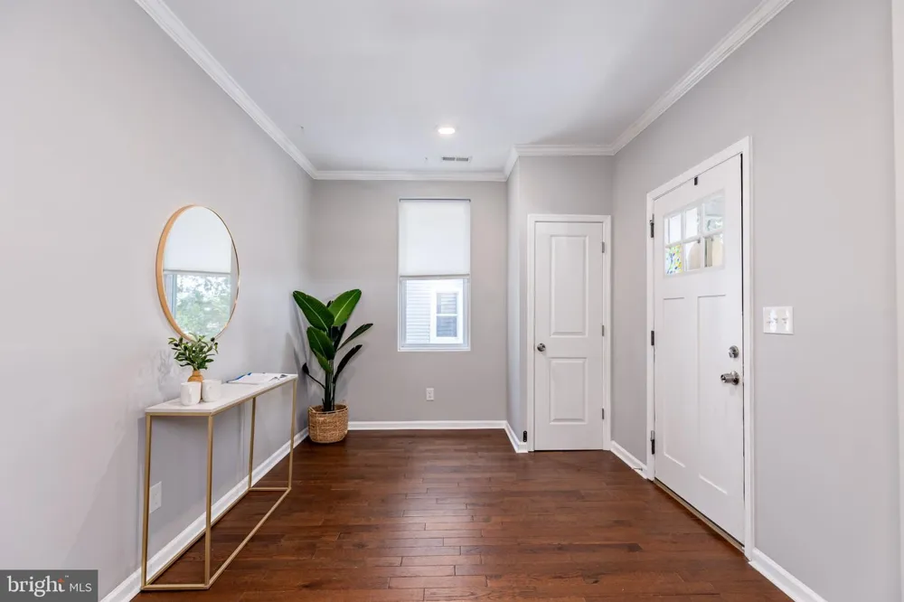 2910 BAYONNE AVENUE Baltimore, MD 21214