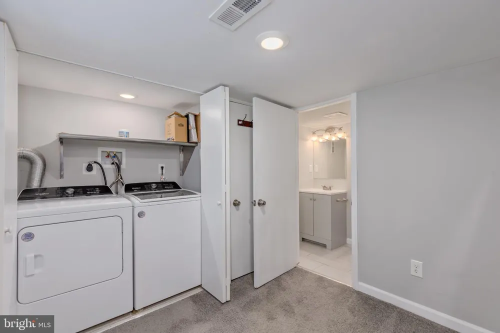 2910 BAYONNE AVENUE Baltimore, MD 21214