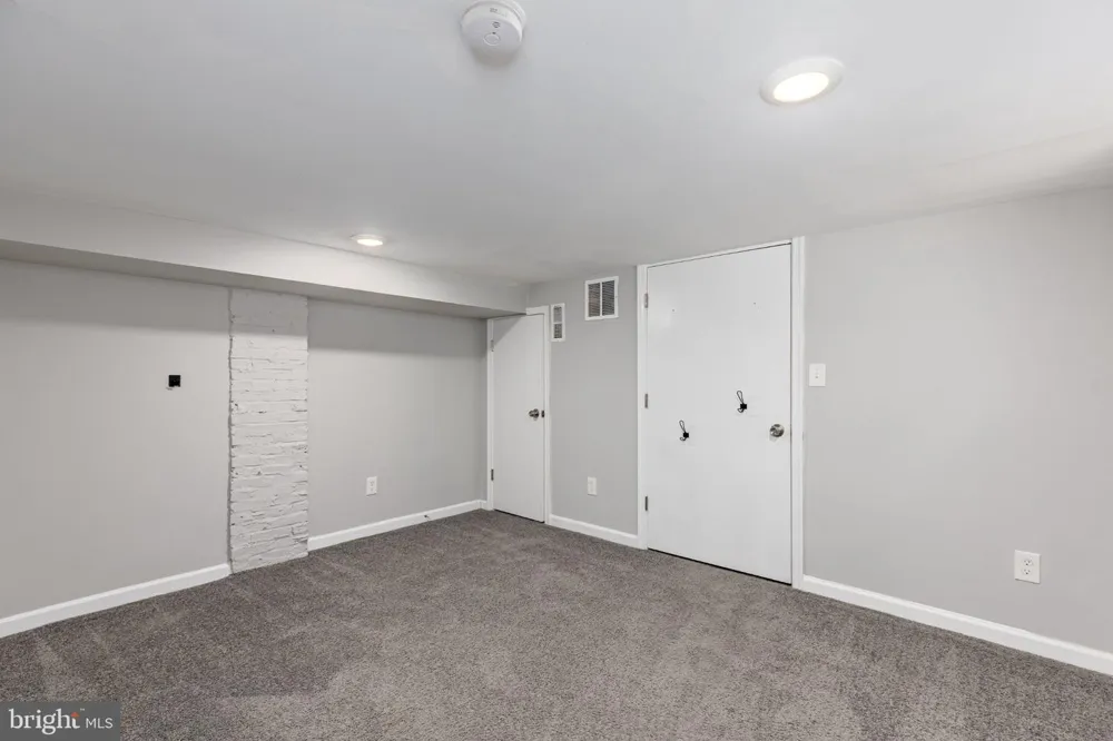 2910 BAYONNE AVENUE Baltimore, MD 21214