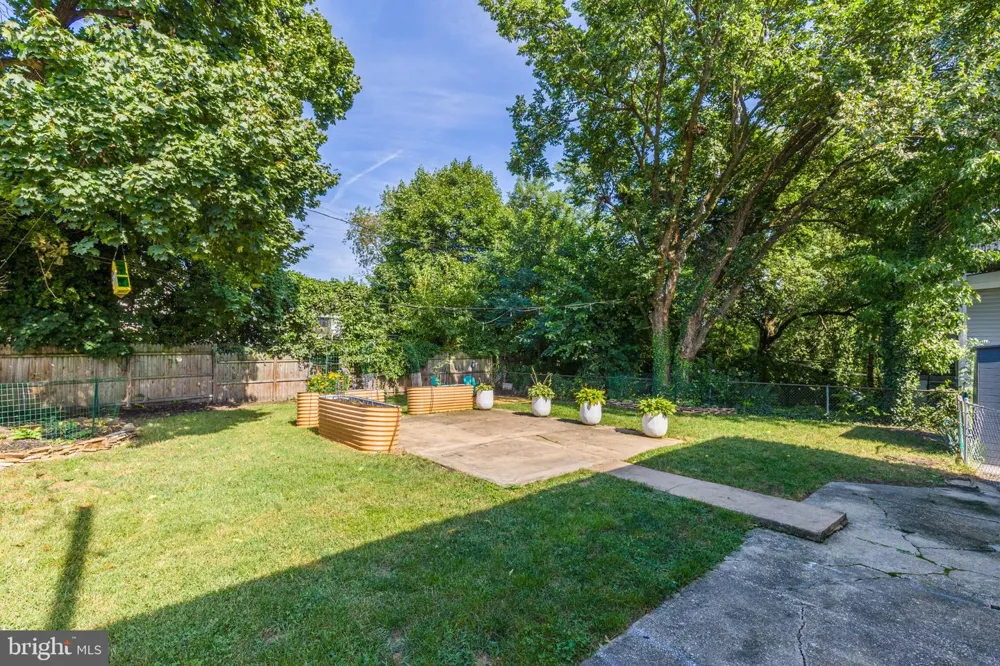 2910 BAYONNE AVENUE Baltimore, MD 21214