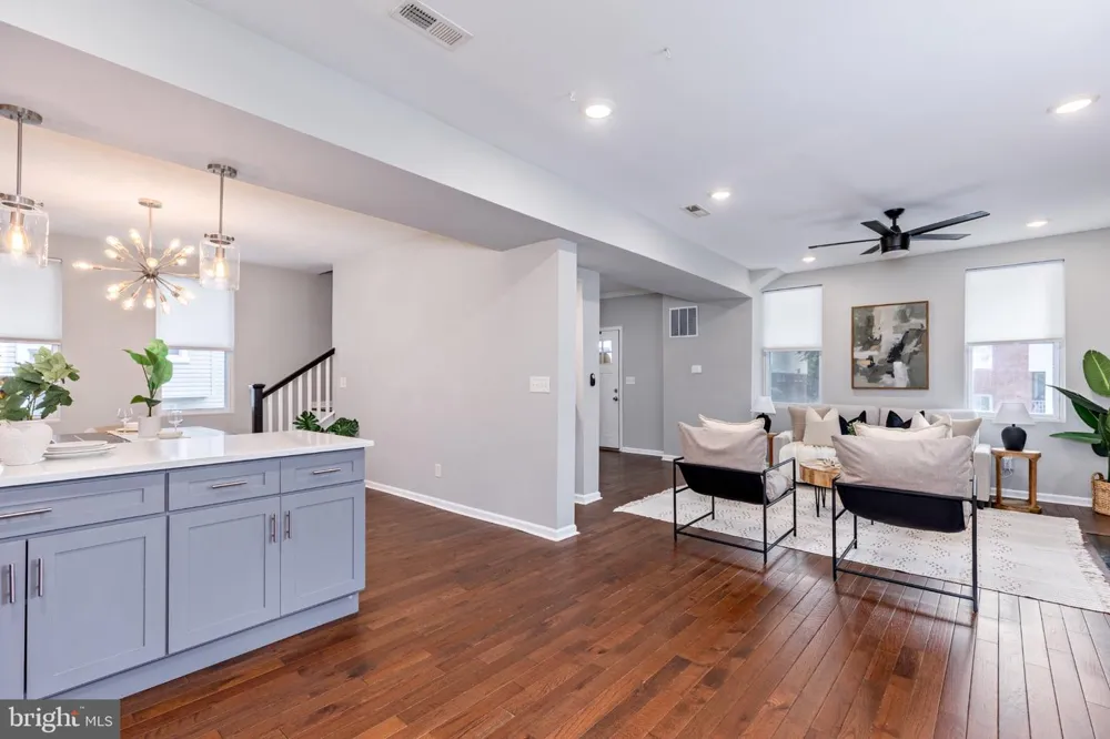2910 BAYONNE AVENUE Baltimore, MD 21214