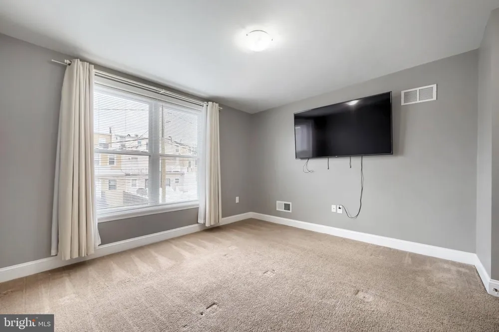 1016 MCDONOGH STREET Baltimore, MD 21205